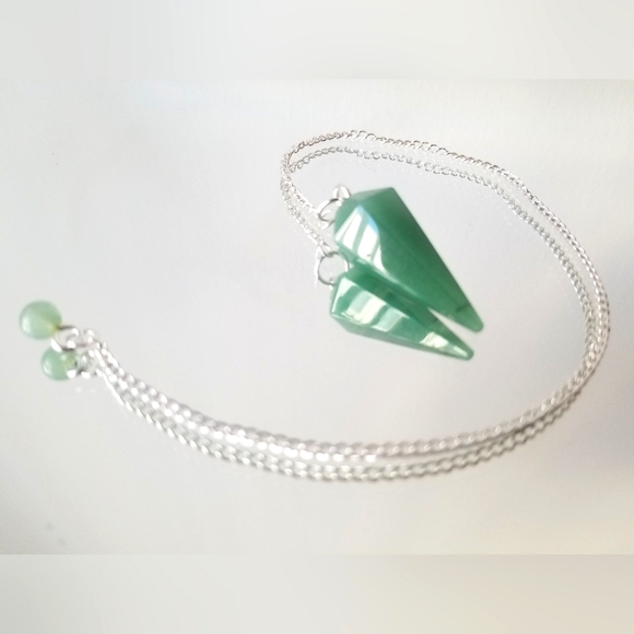 Green Aventurine Pendulum - Picture 3 of 5
